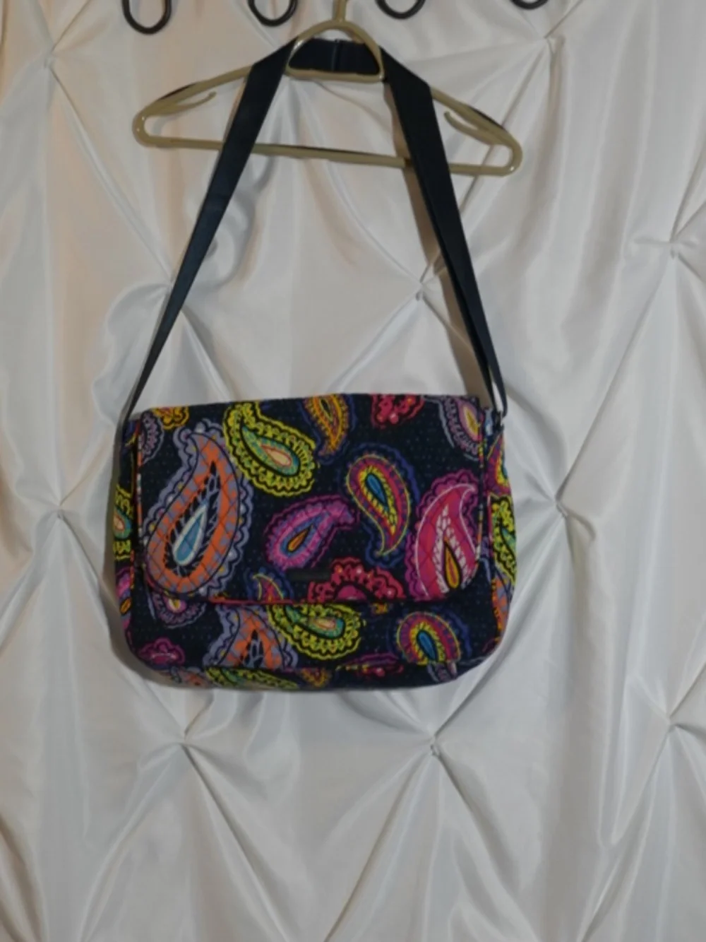 VERA BRADLEY Twilight Paisley Essential Messenger Bag Laptop Tote
